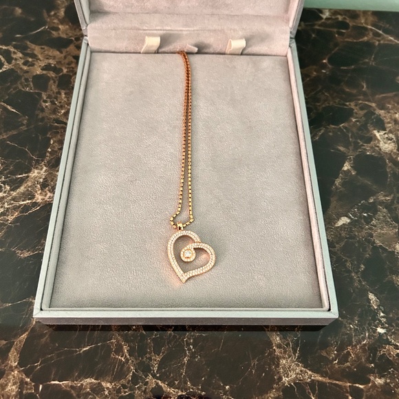 SOLD! Retail $5,500. 18K Rose Gold Diamond Roberto Coin Heart Shaped Pendant NWT - Picture 5 of 14